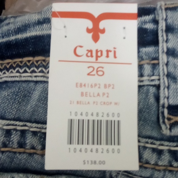 Rock Revival Capri 26 Bella Embroidered Distressed NWT - Picture 6 of 13